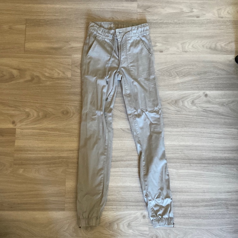Grey American eagle joggers